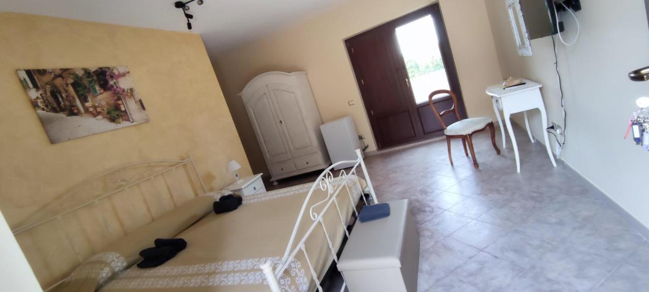 Tenuta Valle Incanto โลโกโรตอนโด ภายนอก รูปภาพ