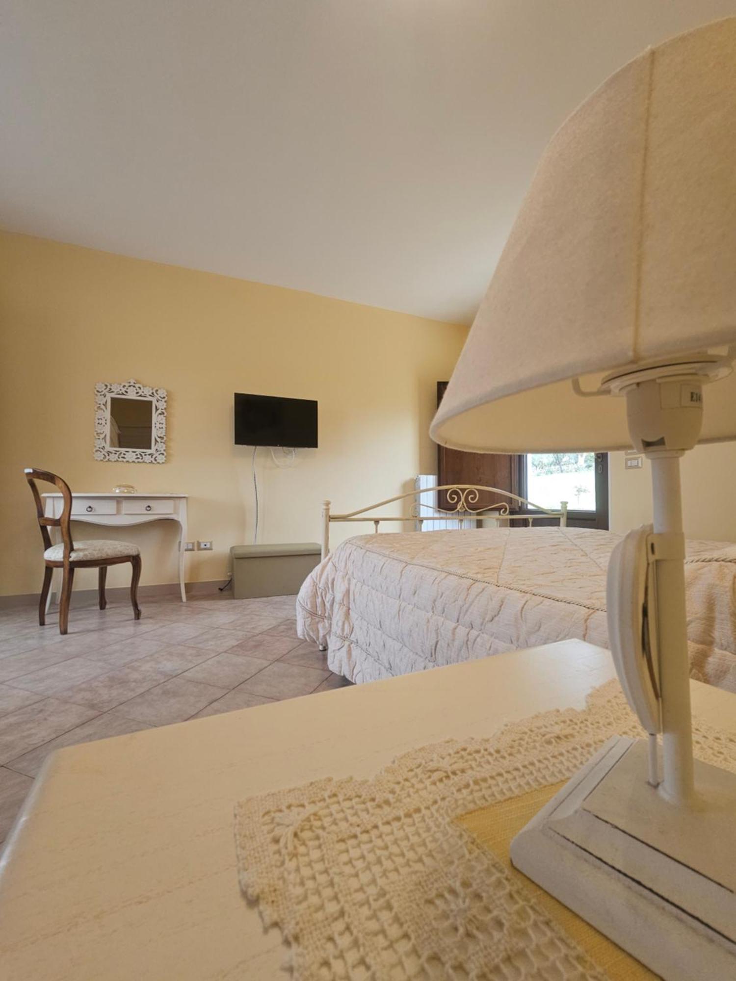 Tenuta Valle Incanto โลโกโรตอนโด ห้อง รูปภาพ