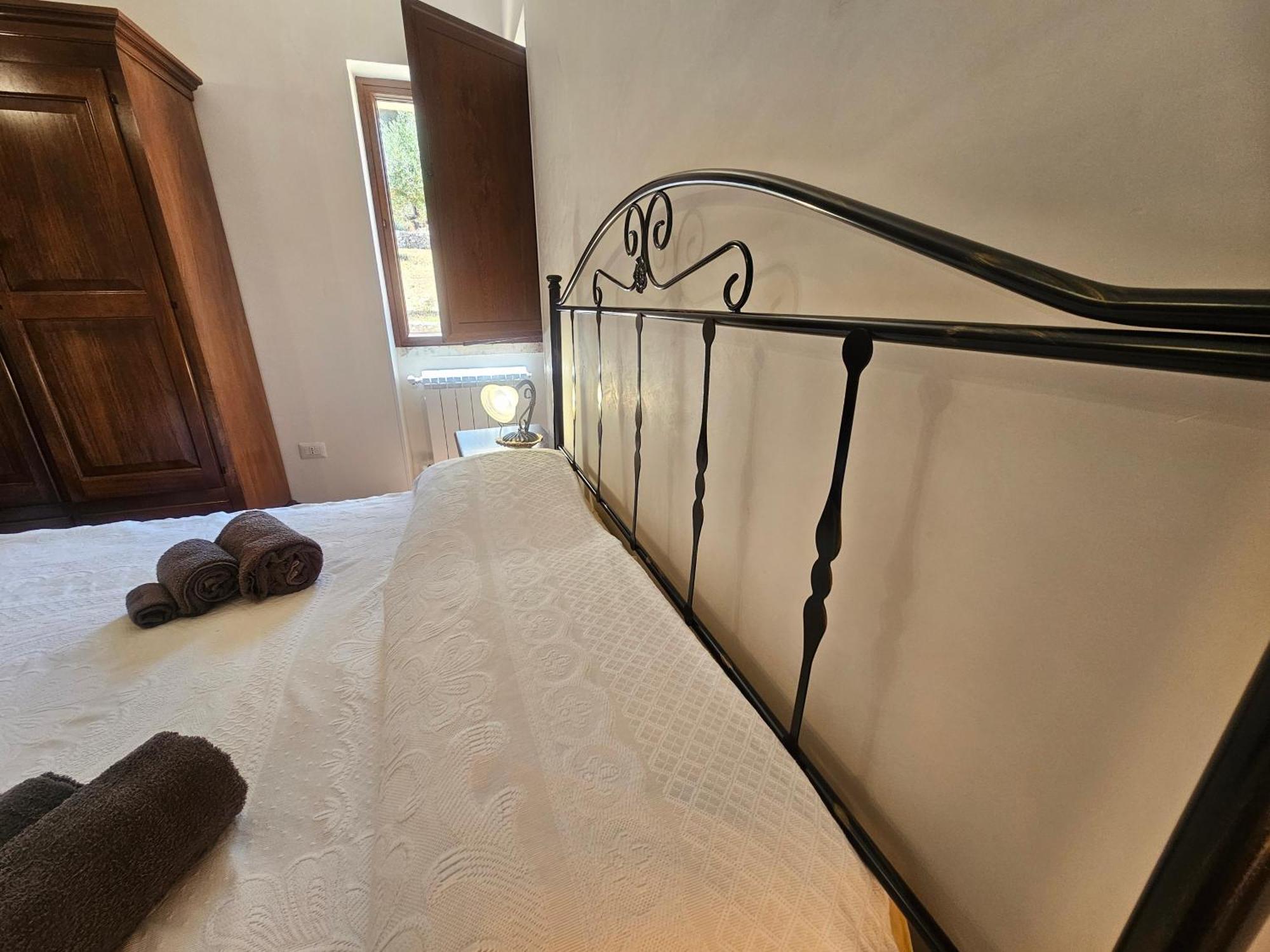 Tenuta Valle Incanto โลโกโรตอนโด ห้อง รูปภาพ