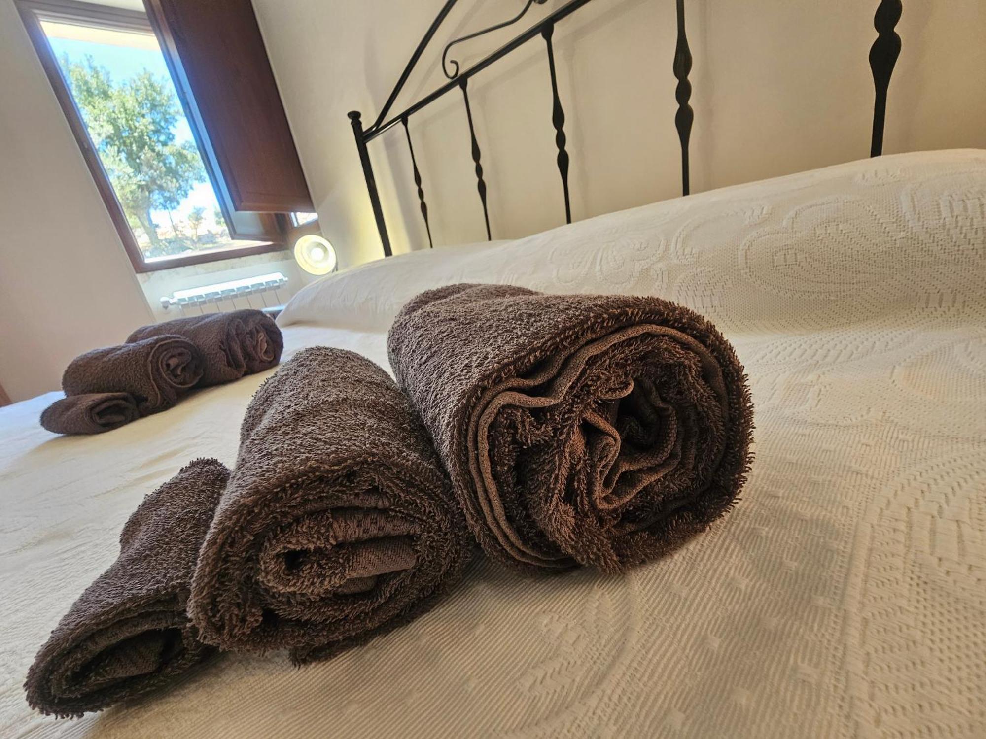 Tenuta Valle Incanto โลโกโรตอนโด ห้อง รูปภาพ